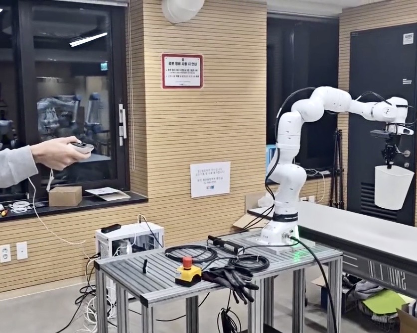 Teleoperation 🤖🤚